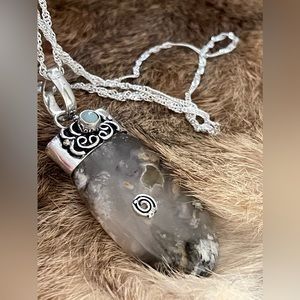 😵 Dendritic Opal Agate & carribean blue Larimar pendant necklace palm stone